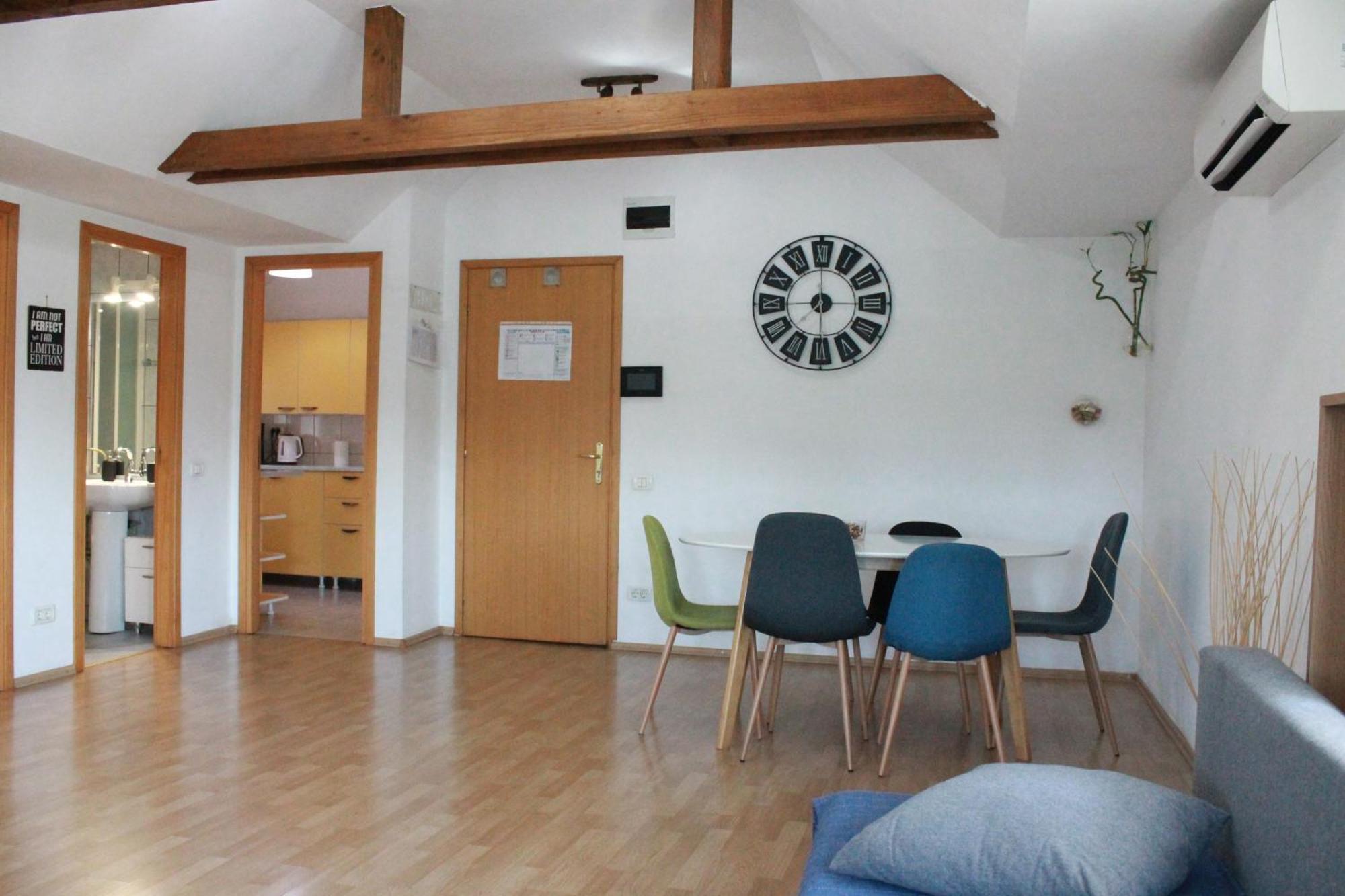 News Apartment Bucureşti Ngoại thất bức ảnh